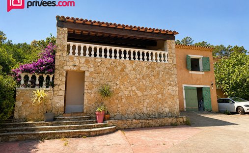 Villa in Le Dramont-Agay-Anthéor-Le Trayas, Saint-Raphaël, France 1