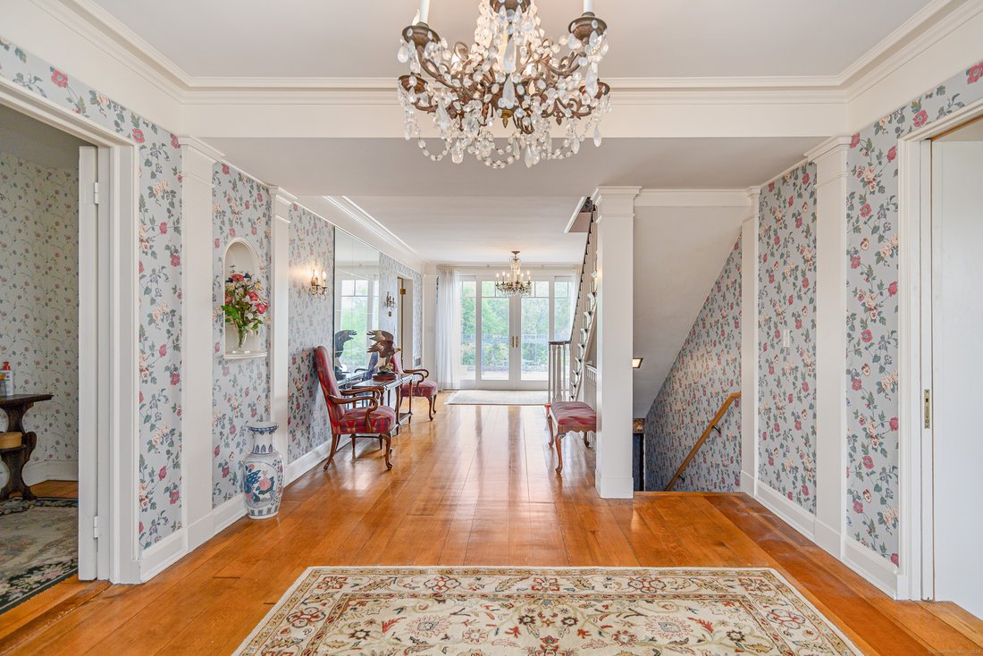 House in Newtown, Connecticut, United States 4 - 18678457