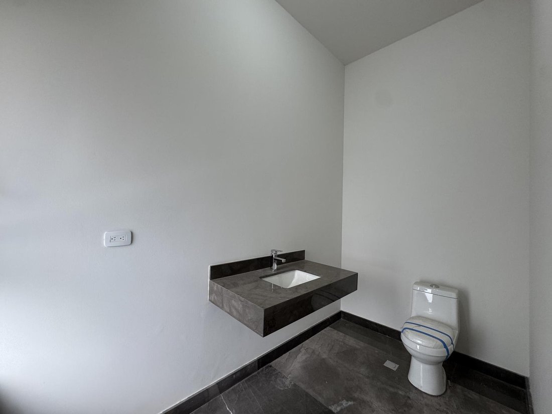 House in Monterrey, Nuevo Leon, Mexico 4 - 18675459
