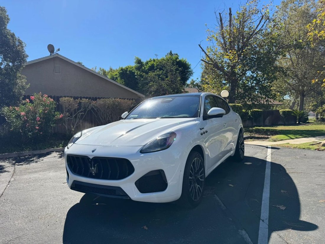 Suv in Los Angeles, CA, United States 3 - 18678041