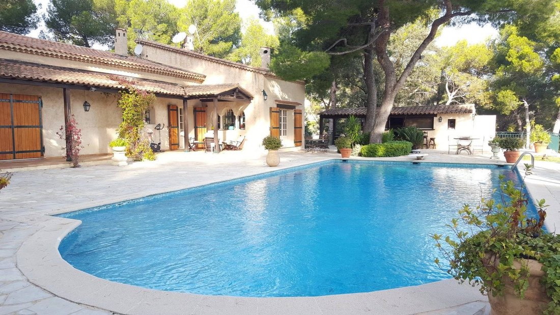Villa in Brusquet-Retenaou-Devens, Vallauris, France 1 - 16031266