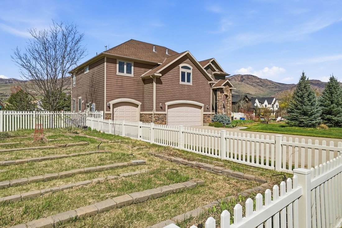 House in Eden, Utah, United States 3 - 18675553