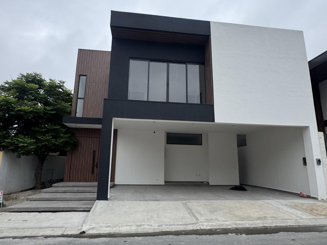 House in Monterrey, Nuevo Leon, Mexico 1 - 18677857