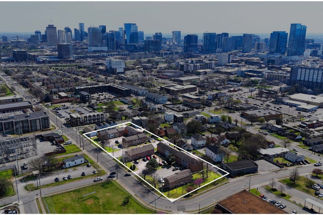 Nashville, Tennessee, United States 1 - 18677122