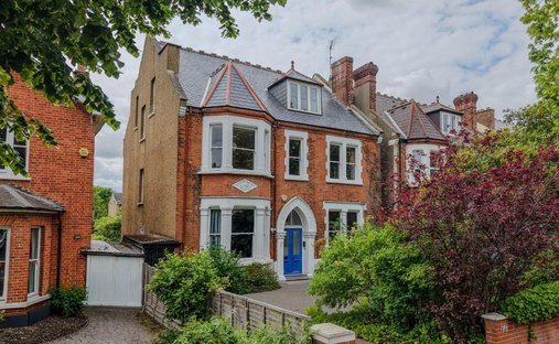 House in Ealing (London Borough of Ealing), Ealing, England 1