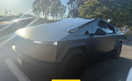 2024 Tesla Cybertruck All-Wheel Drive Pickup 4D 6 ft W/FSD in Costa mesa, CA, United States 1