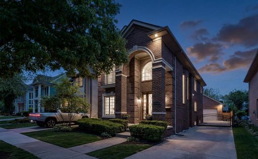 House in Birmingham, Michigan, United States 1