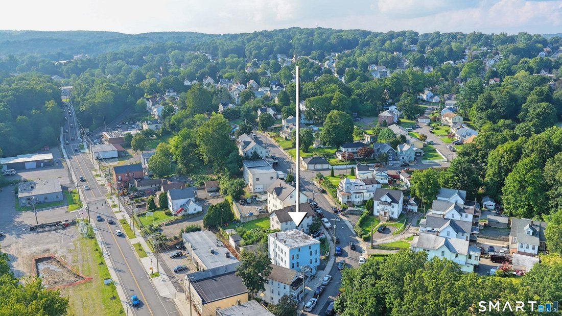 Naugatuck, Connecticut, United States 5 - 18676691