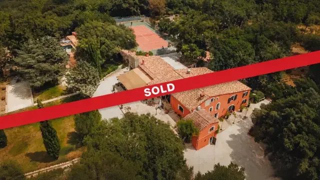 House in Besse-sur-Issole, Provence-Alpes-Côte d'Azur, France 1 - 16302092