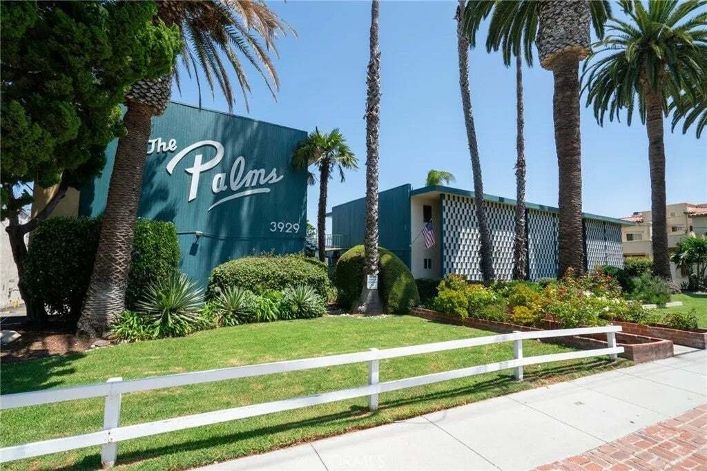 Torrance, California, United States 1 - 18677012