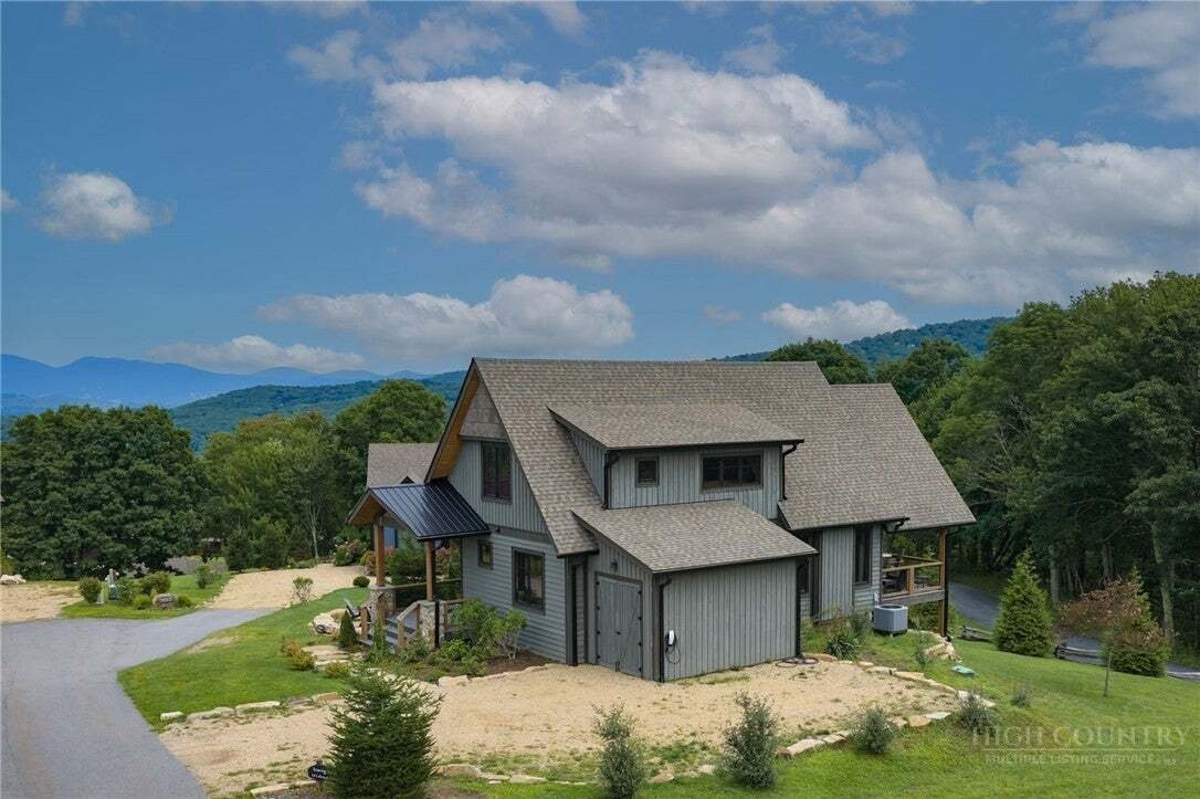 House in Elk Park, North Carolina, United States 3 - 18630904