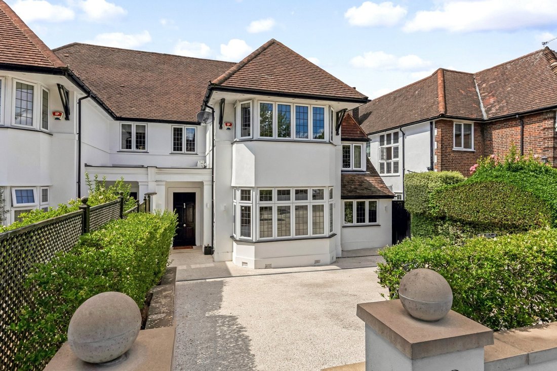 House in Temple Fortune, Barnet, England 1 - 18674658