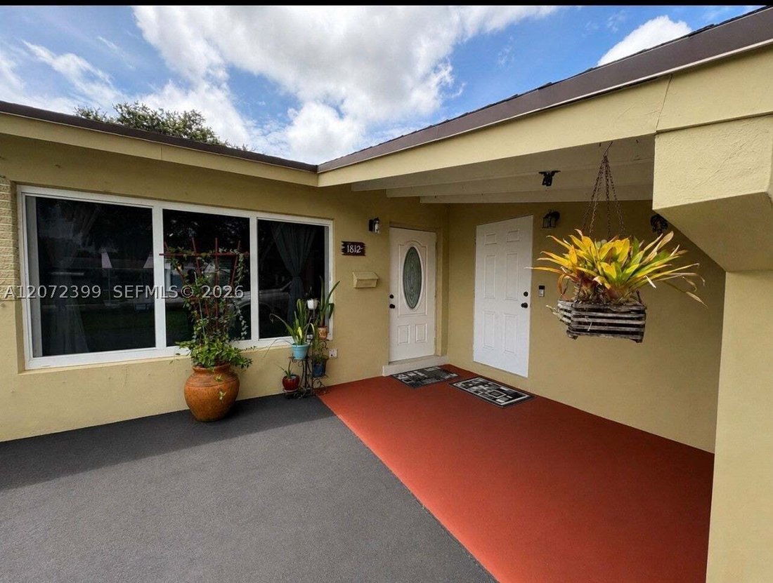 House in Hollywood, Florida, United States 2 - 18676883