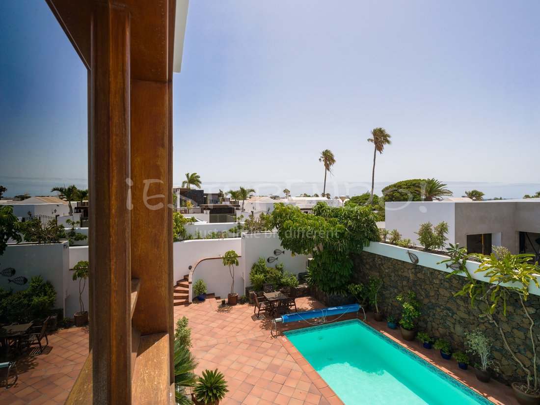 Villa in Arrecife, Canary Islands, Spain 3 - 18114743