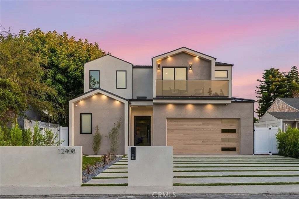 House in Los Angeles, California, United States 1 - 18677044