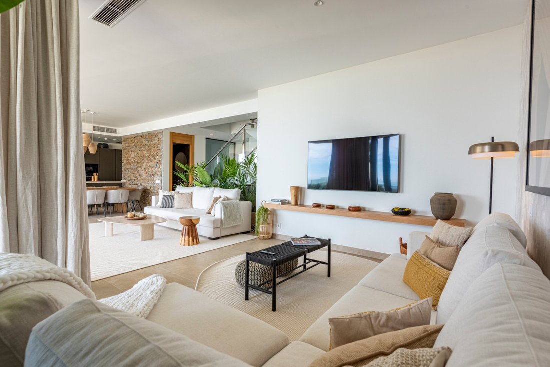Villa in Benahavis, Andalusia, Spain 4 - 18674669
