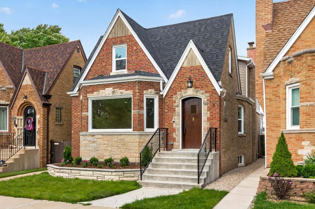 House in Chicago, Illinois, United States 2 - 18676312