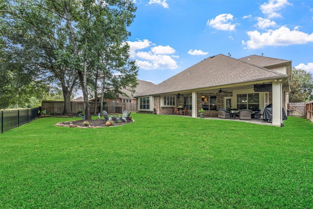 House in Conroe, Texas, United States 3 - 18677336