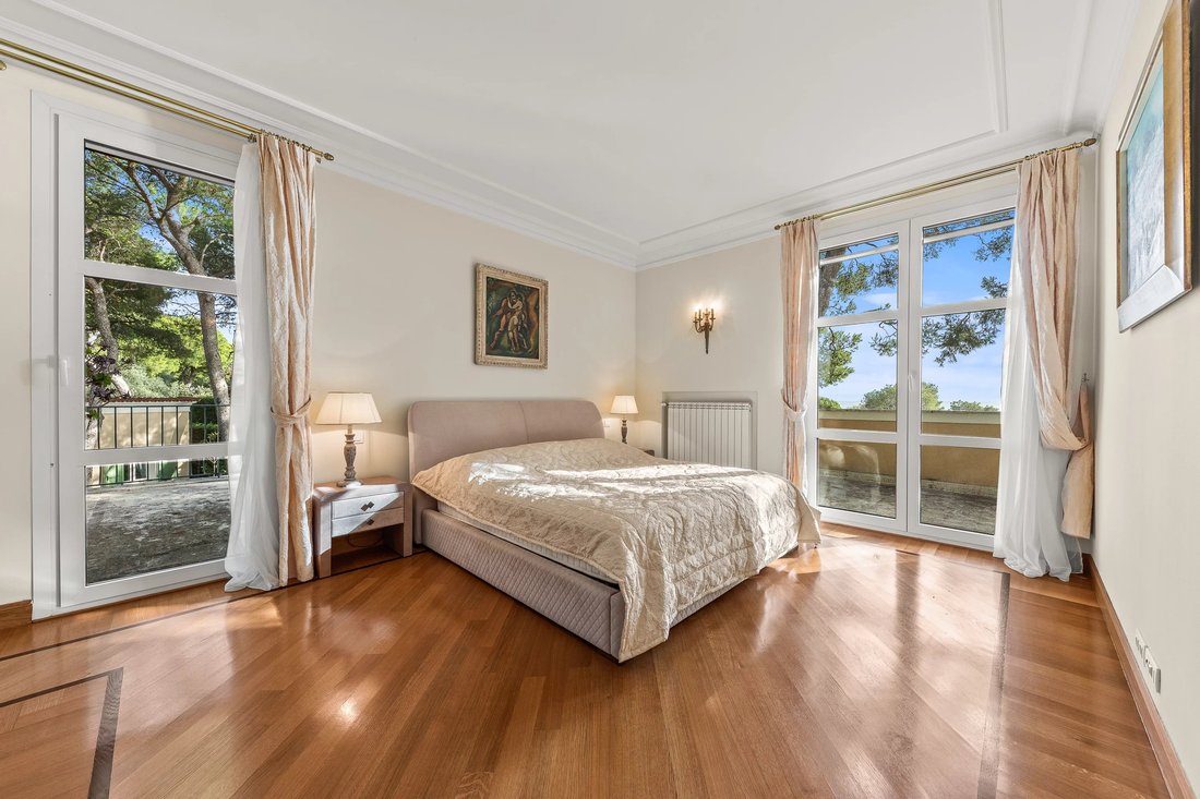 Villa in Saint-Jean-Cap-Ferrat, Provence-Alpes-Côte d'Azur, France 5 - 18674982