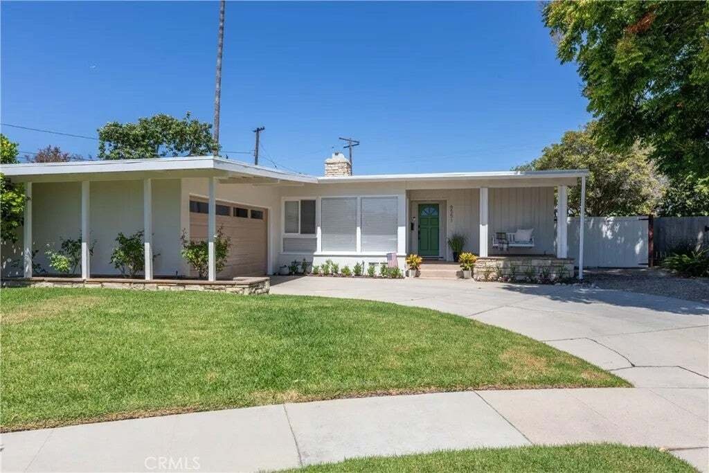 House in Signal Hill, California, United States 1 - 18676945