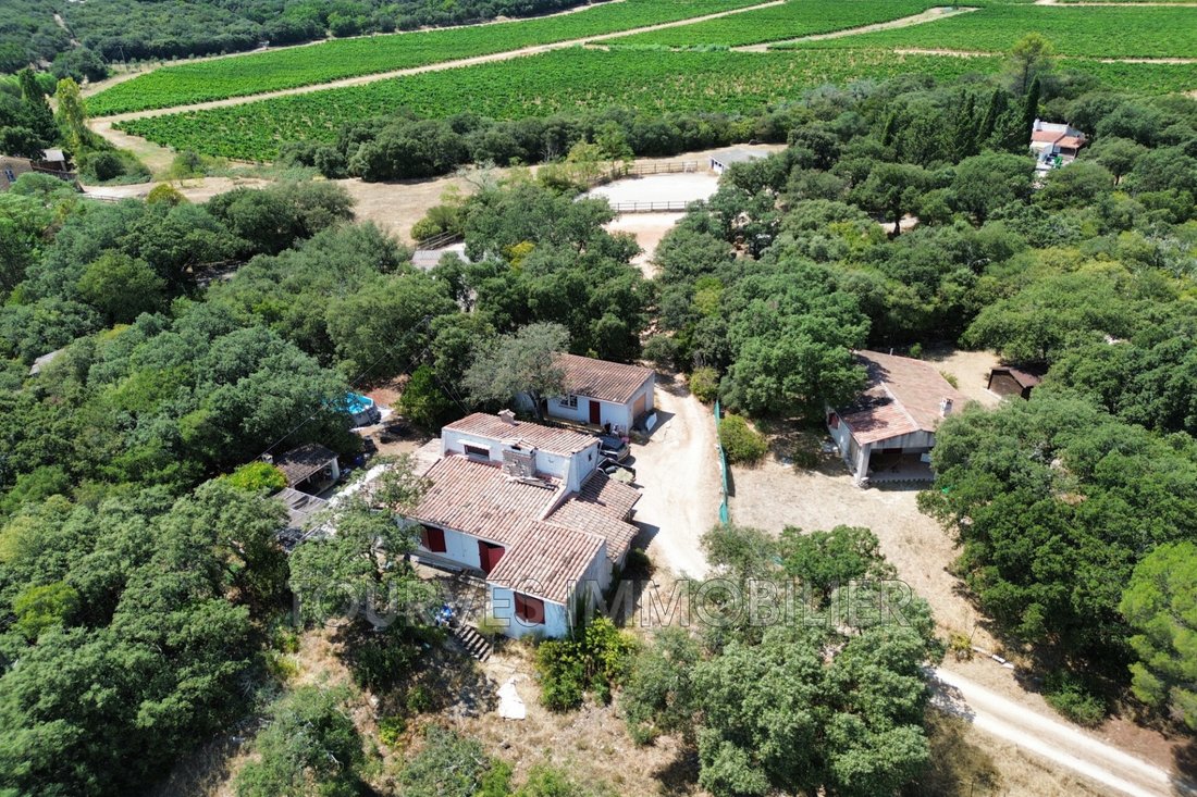 Villa in Brue-Auriac, Provence-Alpes-Côte d'Azur, France 1 - 18674960