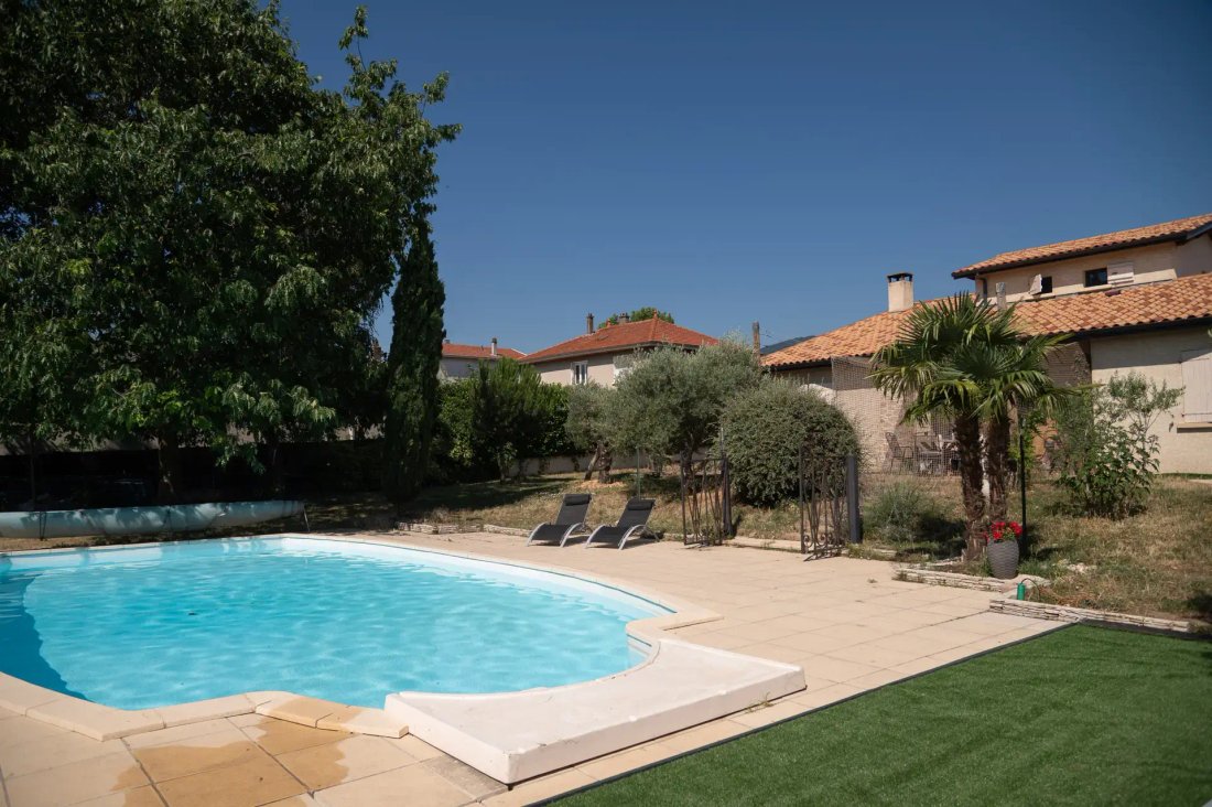 Villa in Maclas, Auvergne-Rhône-Alpes, France 1 - 18640348