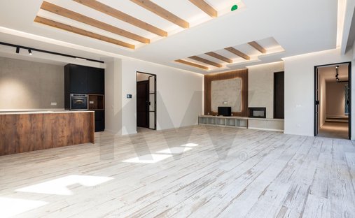 Townhouse in Santarém Valley, Santarem District, Portugal 1