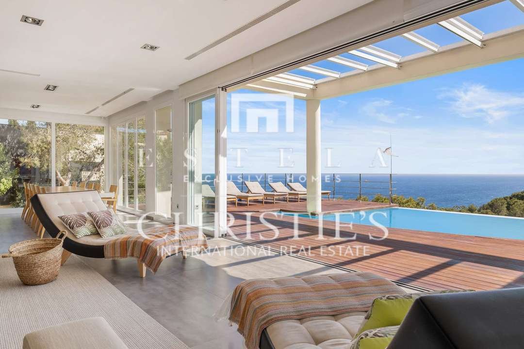 Villa in Roca Llisa, Santa Eularia des Riu, Balearic Islands 1 - 18679242