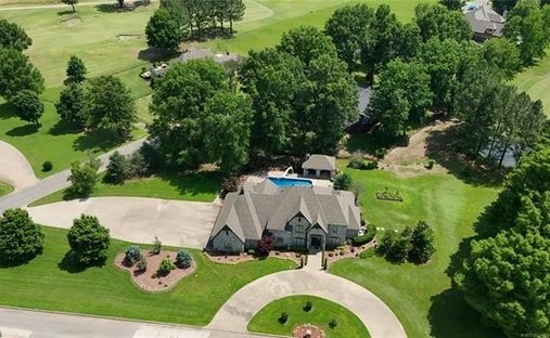 Tahlequah, Oklahoma, United States 1