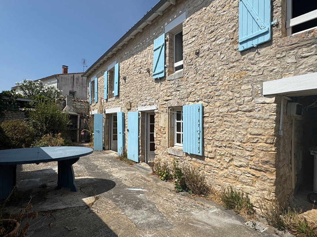 House in Sainte-Marie-de-Ré, Nouvelle-Aquitaine, France 1 - 18670859