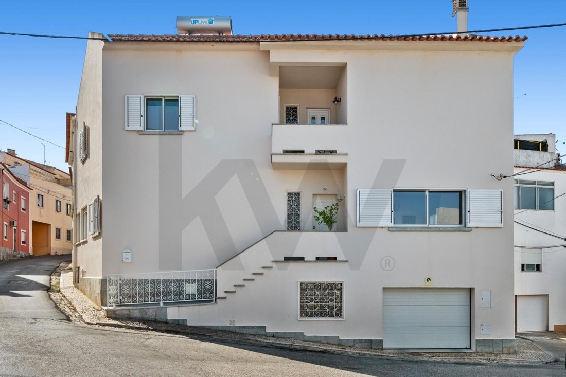 Townhouse in Alcantarilha, Algarve, Portugal 1 - 18679118