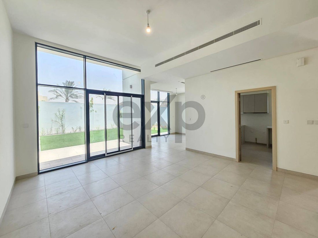 Townhouse in Jebel Ali Village, Dubai, United Arab Emirates 5 - 18679035