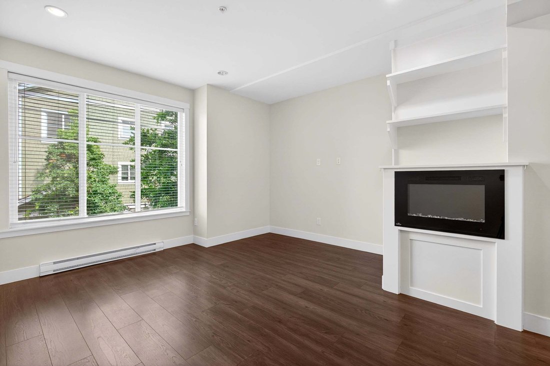 Townhouse in Langley Township, British Columbia, Canada 4 - 18679243