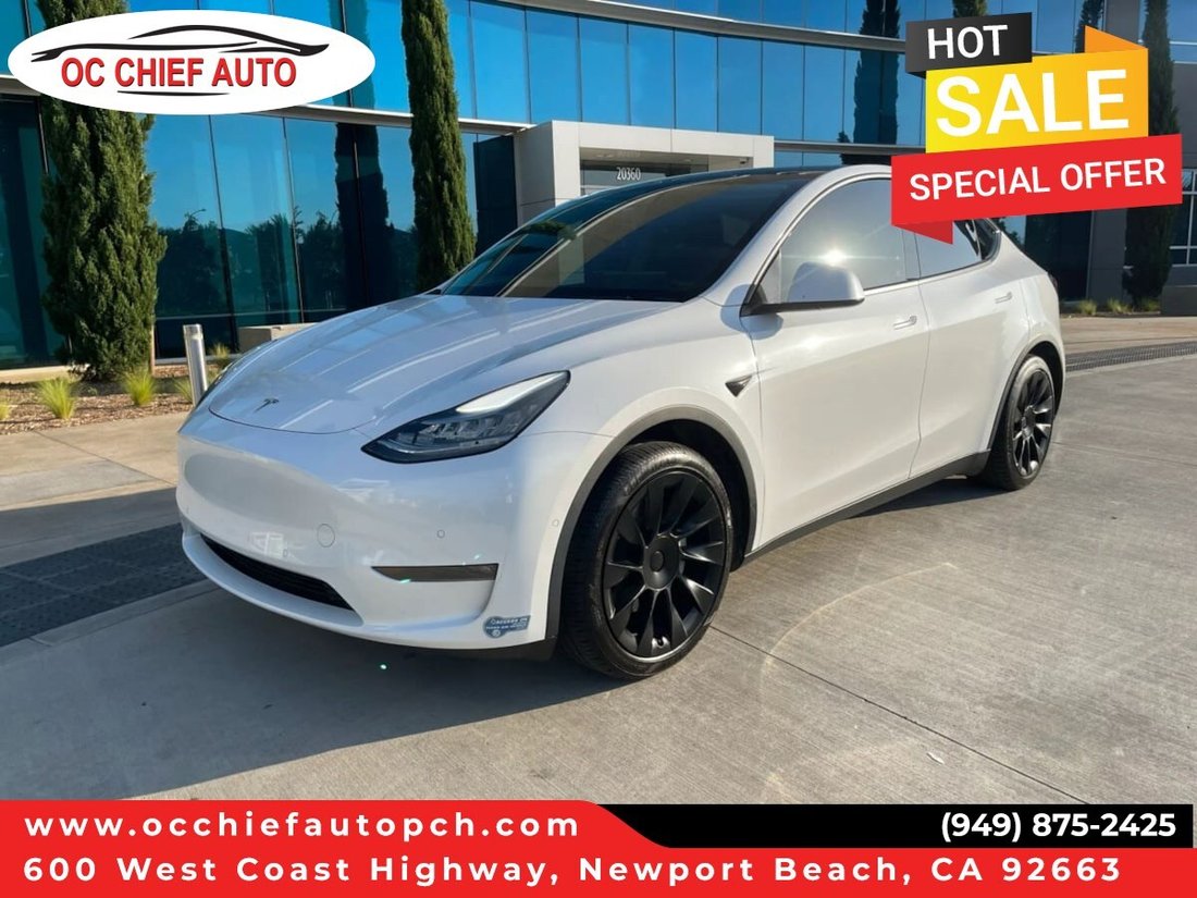 Suv in Newport Beach, CA, United States 1 - 18666719