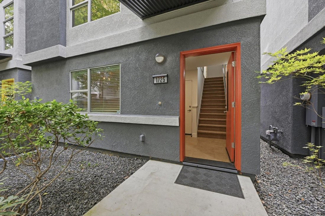 Townhouse in Sacramento, California, United States 3 - 18679112