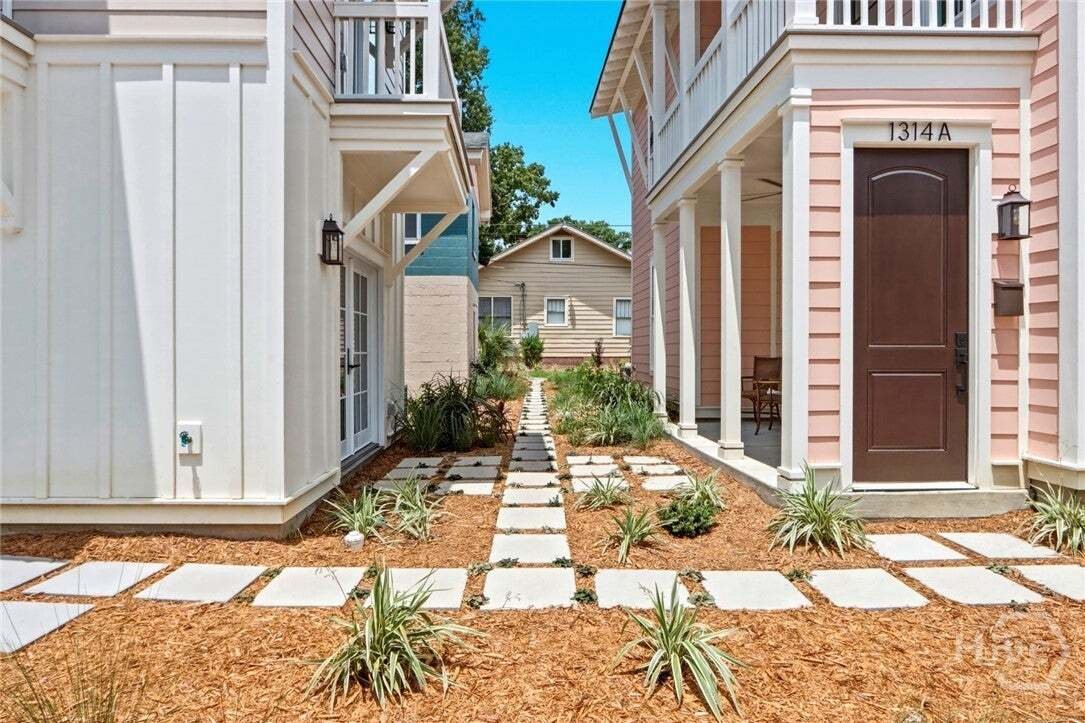 Savannah, Georgia, United States 3 - 18678897