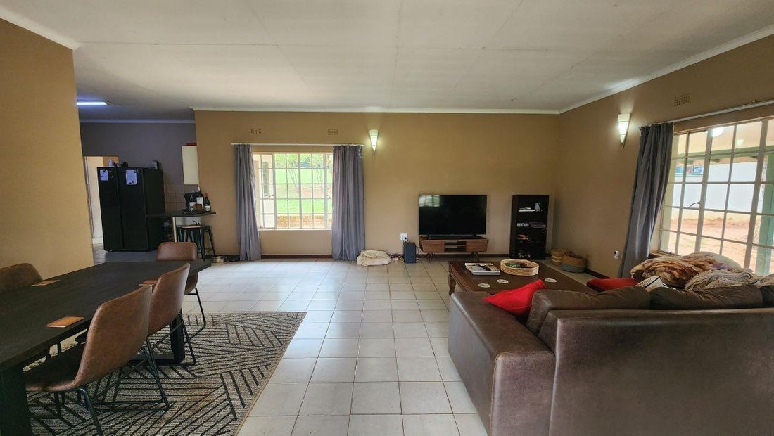 Farm Ranch in White River, Kingsview, Mbombela 2 - 18678887