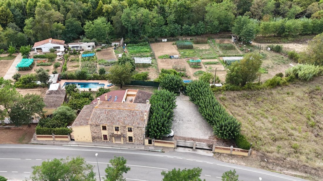 Country House in Quart, Catalonia, Spain 2 - 18679079