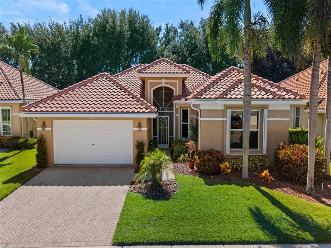 Boynton Beach, Florida, United States 1 - 18679120