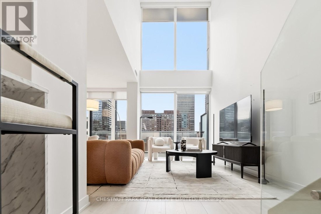 Apartment in Toronto, Ontario, Canada 2 - 18679408