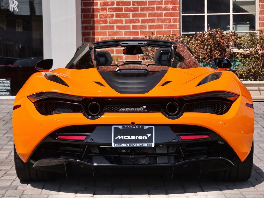 Cabriolet in Beverly Hills, CA, United States 5 - 18679359