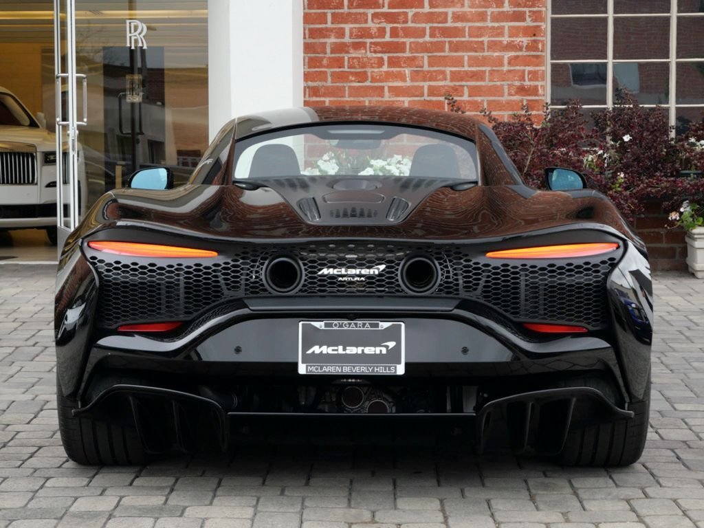 Coupe in Beverly Hills, CA, United States 5 - 18679352