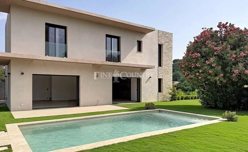 House in Mougins, Provence-Alpes-Côte d'Azur, France 1