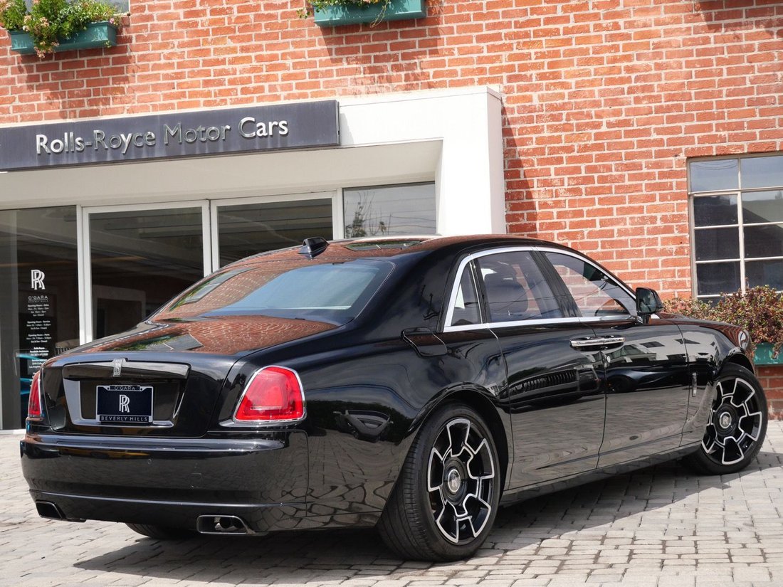 Sedan in Beverly Hills, CA, United States 2 - 18679357