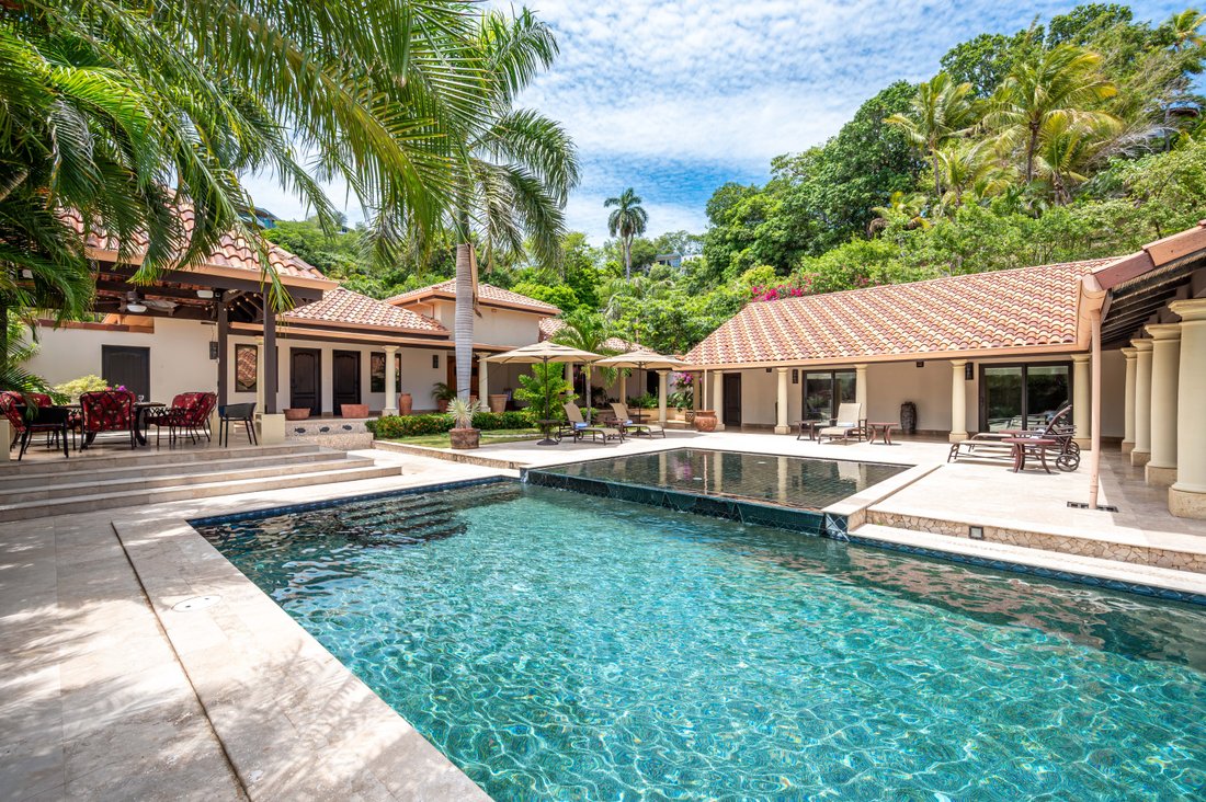 Villa in Playa Flamingo, Guanacaste Province, Costa Rica 1 - 18595427