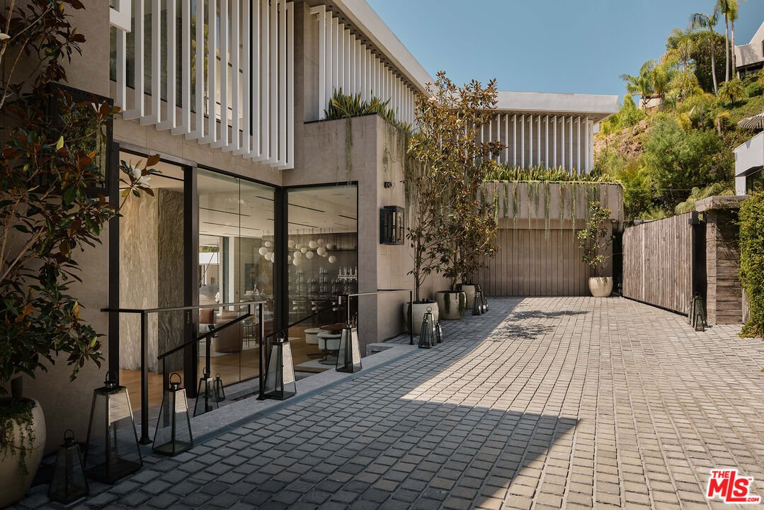 House in Los Angeles, California, United States 2 - 18024075