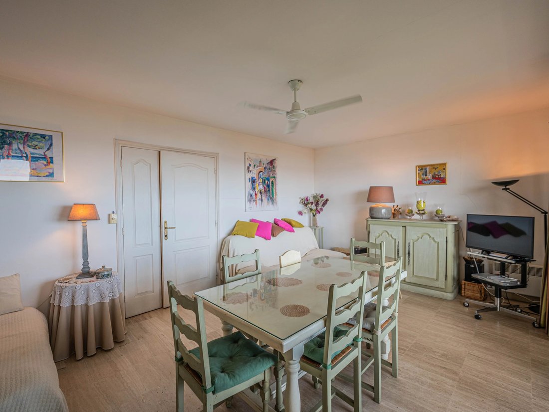 Apartment in Nartelle-Noyer-Bellevue-bd des Sardinaux, Sainte-Maxime, France 2 - 18679388