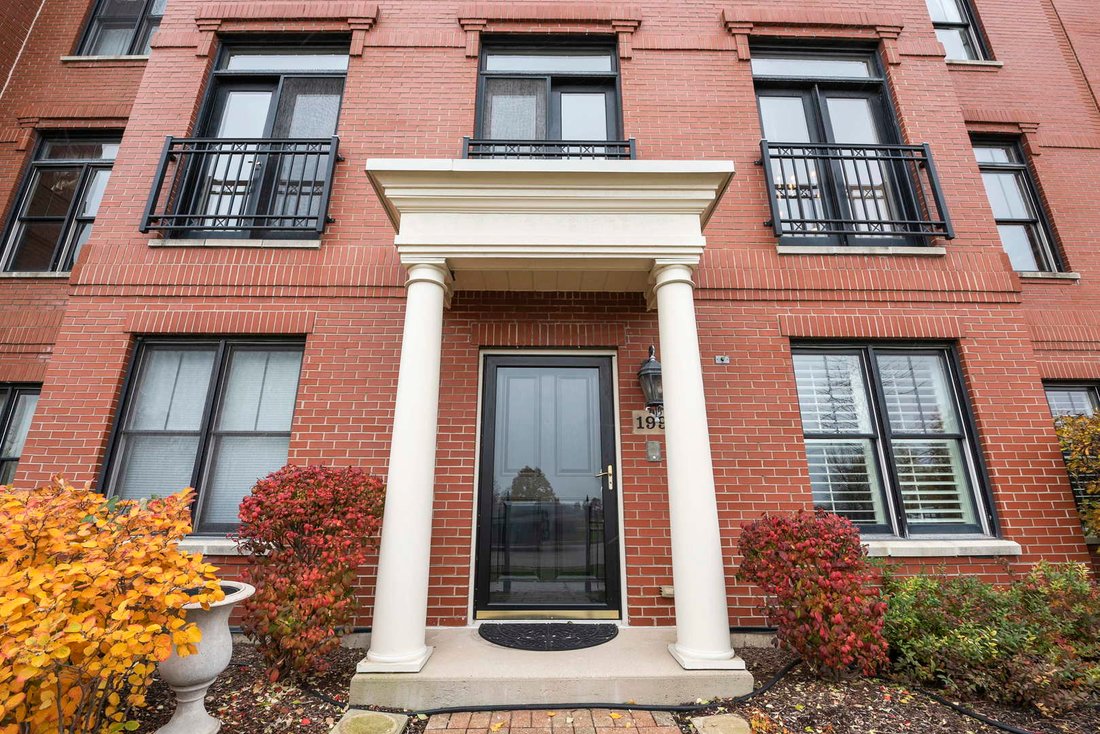 Villa in Glenview, Illinois, United States 1 - 18679313