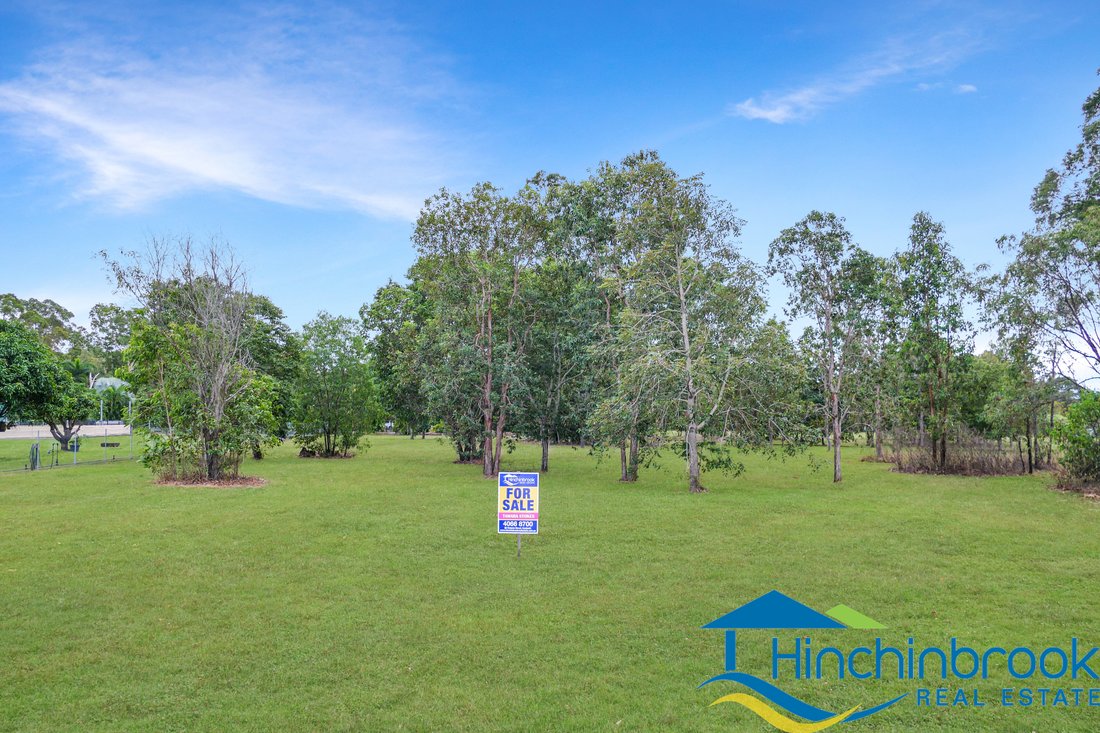 House in Cardwell, Queensland, Australia 4 - 18679366
