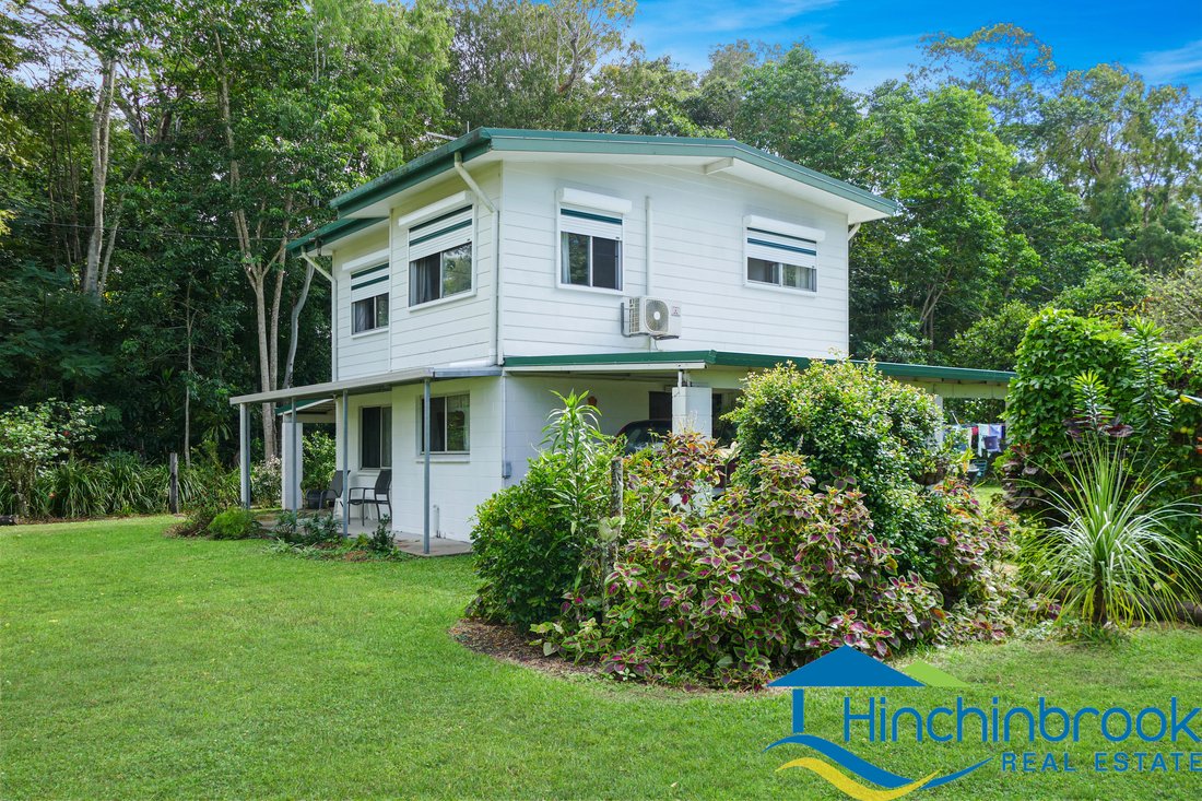 House in Cardwell, Queensland, Australia 5 - 18679415